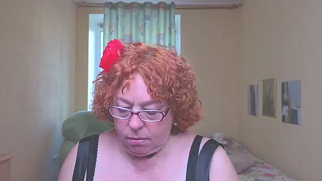 Snapshot of Fara_Flutte chatting on 05-06-26, 05:11 Fara Flutte online show from 05-06-26, 05:11