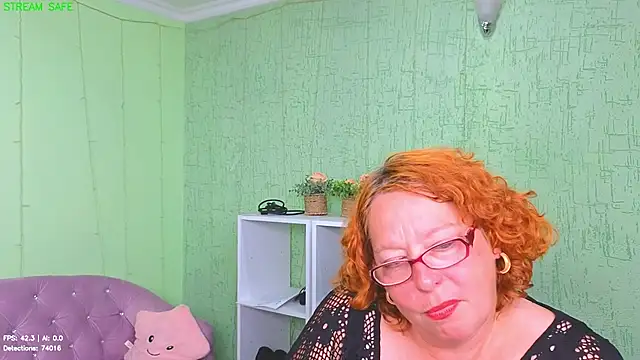 Snapshot of Fara_Flutte chatting on 07-17-26, 10:34 Fara Flutte online show from 07-17-26, 10:34
