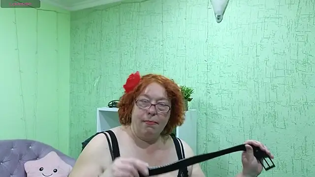 Snapshot of Fara_Flutte chatting on 05-27-26, 05:37 Fara Flutte online show from 05-27-26, 05:37