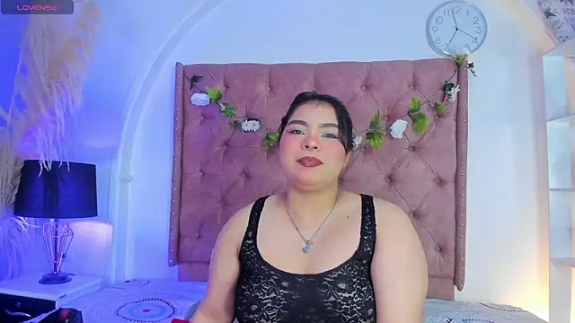 ROSELEI  online show from 05-30-26, 08:20