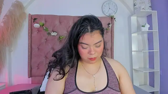 ROSELEI  online show from 05-13-26, 01:29