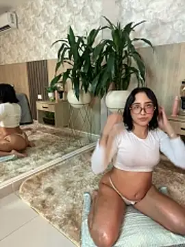 LiriaSweetie online show from 04-11-26, 01:26