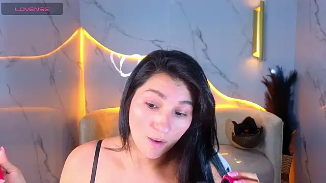 Snapshot of Alisson_tx_ chatting on 06-01-26, 07:46 Alisson tx online show from 06-01-26, 07:46