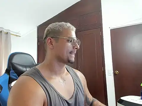 Iron leo online show from 04-07-26, 09:16