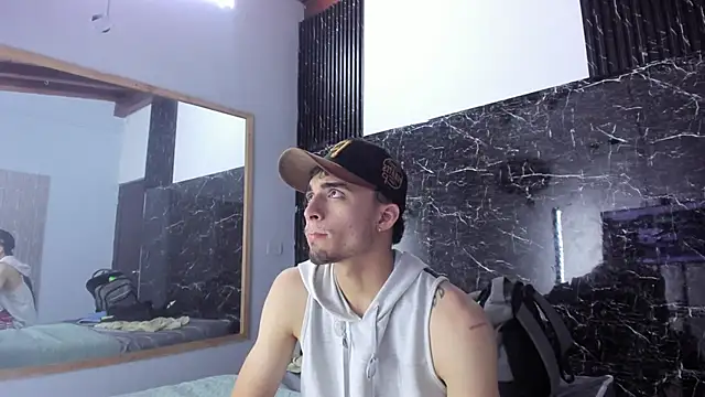 Snapshot of James-06 chatting on 04-14-26, 11:37 James-06 online show from 04-14-26, 11:37