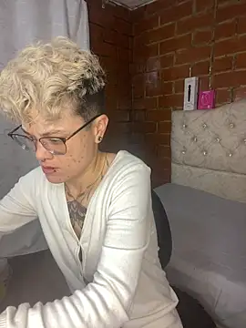 Snapshot of Megan-c chatting on 07-16-26, 07:27 Megan-c online show from 07-16-26, 07:27