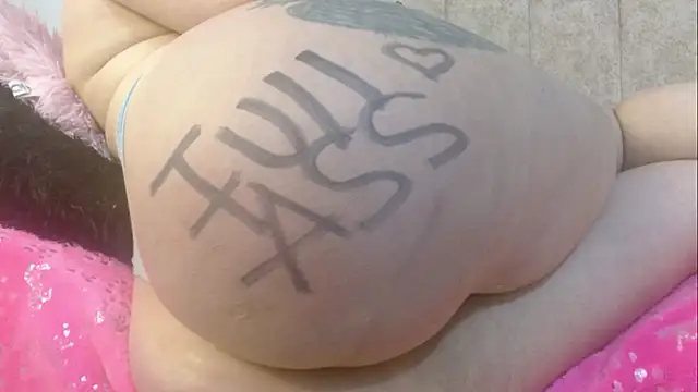 Snapshot of Melanie_Slut_nasty chatting on 04-10-26, 09:33 Melanie Slut nasty online show from 04-10-26, 09:33