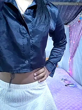 Zoe Ssl online show from 04-12-26, 12:47