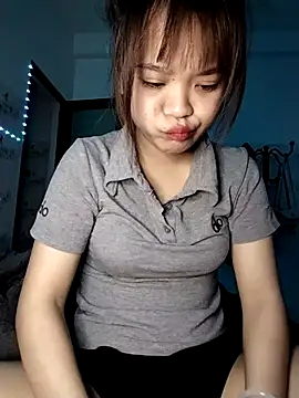 Snapshot of Tu_chin chatting on 04-23-26, 02:40 Tu chin online show from 04-23-26, 02:40