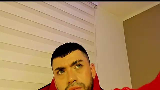 Snapshot of Alexander_Diazz chatting on 05-02-26, 04:23 Alexander Diazz online show from 05-02-26, 04:23