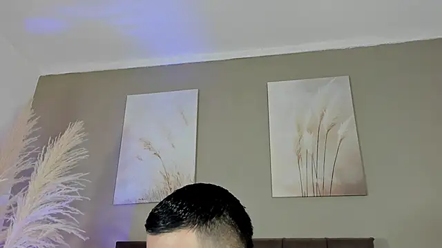 Snapshot of Alexander_Diazz chatting on 06-06-26, 02:55 Alexander Diazz online show from 06-06-26, 02:55