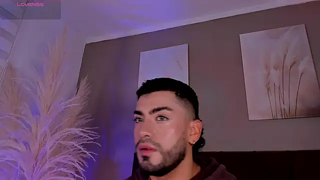 Snapshot of Alexander_Diazz chatting on 07-15-26, 02:24 Alexander Diazz online show from 07-15-26, 02:24