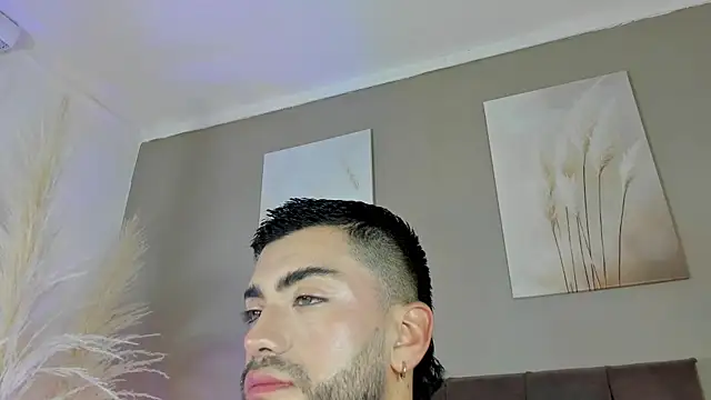 Snapshot of Alexander_Diazz chatting on 07-11-26, 01:22 Alexander Diazz online show from 07-11-26, 01:22