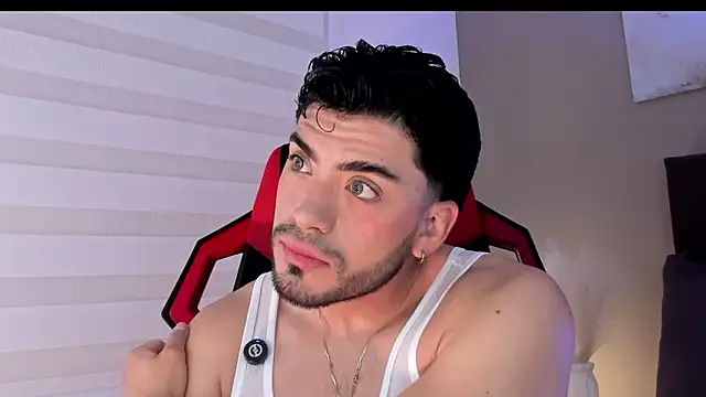 Snapshot of Alexander_Diazz chatting on 04-15-26, 01:59 Alexander Diazz online show from 04-15-26, 01:59