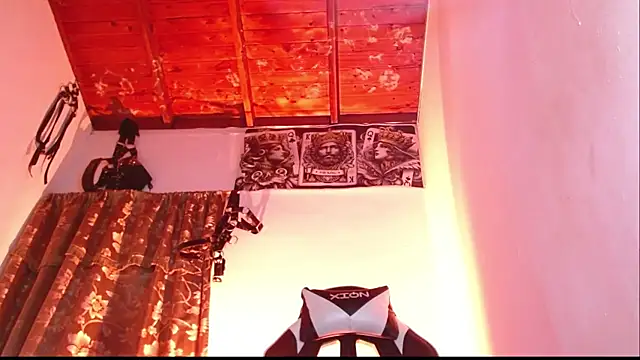 DARK BLACK 0 online show from 06-11-26, 02:53