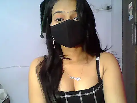 Snapshot of Saxy_Mony002 chatting on 05-09-26, 07:23 Saxy Mony002 online show from 05-09-26, 07:23