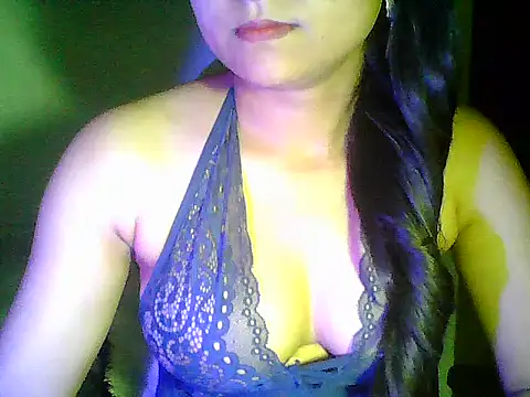 Snapshot of Saxy_Mony002 chatting on 05-31-26, 12:22 Saxy Mony002 online show from 05-31-26, 12:22