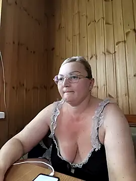 White-Chocolatte online show from 05-07-26, 01:03