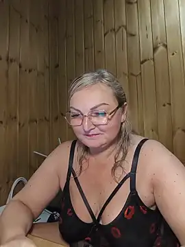 White-Chocolatte online show from 05-25-26, 04:28