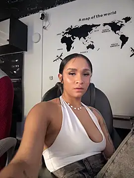 Sasha-firee online show from 05-31-26, 06:09