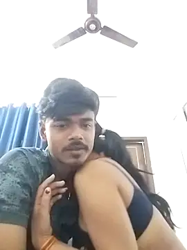 Love-Birdss online show from 04-08-26, 08:43