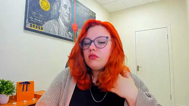Snapshot of Aillia-Rous chatting on 06-15-26, 06:24 Aillia-Rous online show from 06-15-26, 06:24