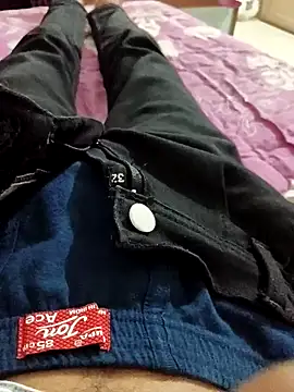 ekwjj online show from 04-14-26, 07:19