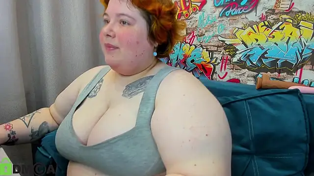 Snapshot of Sew_Sunny chatting on 05-02-26, 01:00 Sew Sunny online show from 05-02-26, 01:00