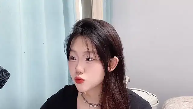 Snapshot of Lilababy00 chatting on 04-15-26, 02:17 Lilababy00 online show from 04-15-26, 02:17