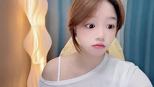Snapshot of Lilababy00 chatting on 06-14-26, 05:41 Lilababy00 online show from 06-14-26, 05:41