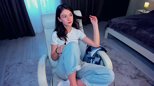 LibbieSchworm online show from 04-11-26, 07:45