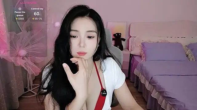 Snapshot of M-CC-M chatting on 05-27-26, 02:35 M-CC-M online show from 05-27-26, 02:35