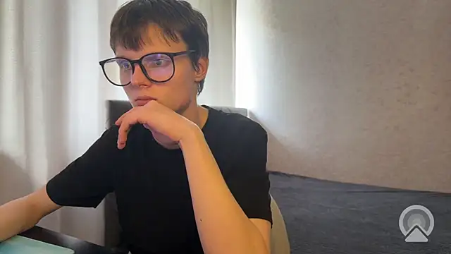 Snapshot of dalvos chatting on 04-22-26, 12:23 dalvos online show from 04-22-26, 12:23