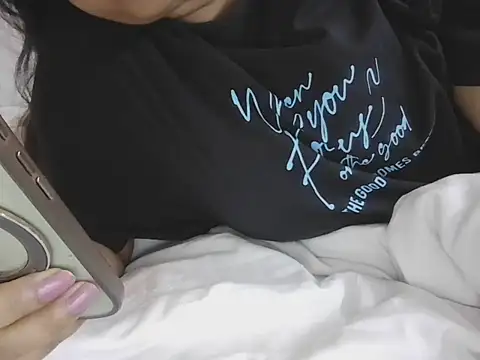 honey bunnix online show from 07-12-26, 07:42
