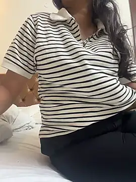 honey bunnix online show from 07-16-26, 02:14