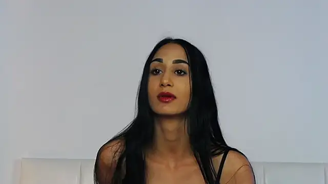 Snapshot of LexxyPlay chatting on 04-28-26, 05:34 LexxyPlay online show from 04-28-26, 05:34