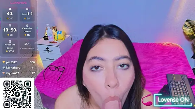 Snapshot of karla_latin_ chatting on 05-29-26, 01:55 karla latin online show from 05-29-26, 01:55