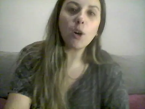 SoyMaraLuxe online show from 04-07-26, 05:15