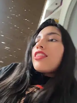Snapshot of VioletRousee chatting on 06-08-26, 06:52 VioletRousee online show from 06-08-26, 06:52
