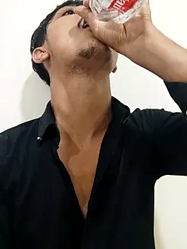 ROMEO JULIET0022 online show from 04-14-26, 08:25