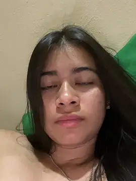 Snapshot of Kloe_zaf chatting on 05-04-26, 04:16 Kloe zaf online show from 05-04-26, 04:16
