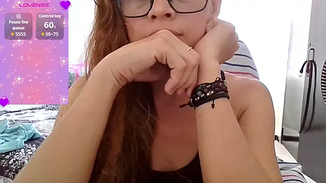 Snapshot of Lannah__ chatting on 05-03-26, 03:04 Lannah online show from 05-03-26, 03:04