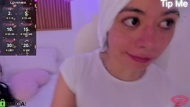 Snapshot of ghostmila chatting on 07-11-26, 01:55 ghostmila online show from 07-11-26, 01:55