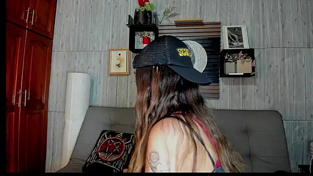 Snapshot of Alucarda666 chatting on 07-01-26, 08:53 Alucarda666 online show from 07-01-26, 08:53
