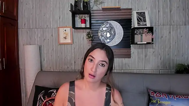Snapshot of Alucarda666 chatting on 06-15-26, 08:52 Alucarda666 online show from 06-15-26, 08:52