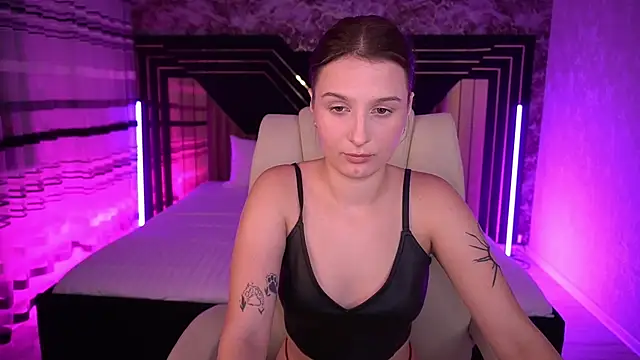 VikVikLove online show from 06-25-26, 07:30