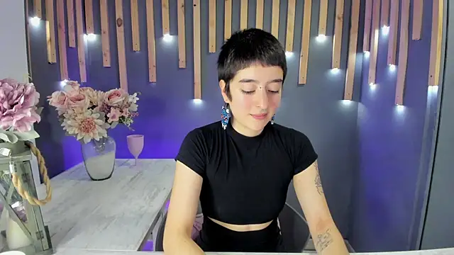 Atheena   online show from 05-27-26, 12:45