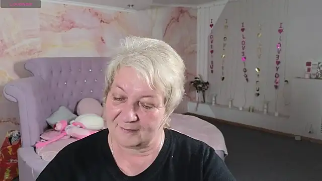 Poppy Pulse online show from 04-21-26, 07:04