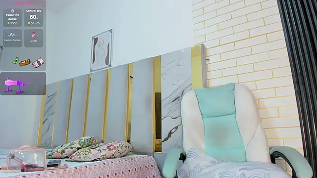 Nova-Zay online show from 04-16-26, 12:17