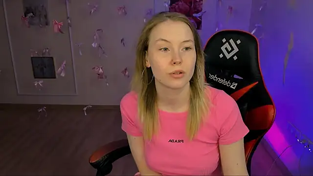 yourella online show from 04-13-26, 09:02